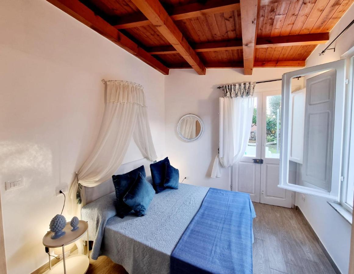 Stazzo San Teodoro Piscina Condivisa Apartment Exterior photo